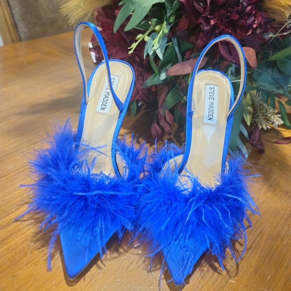New STEVE MADDEN Woman's Shoes Back Sling SATIN FEATHERS Stiletto Heel Sz 8.5 - Picture 8 of 13